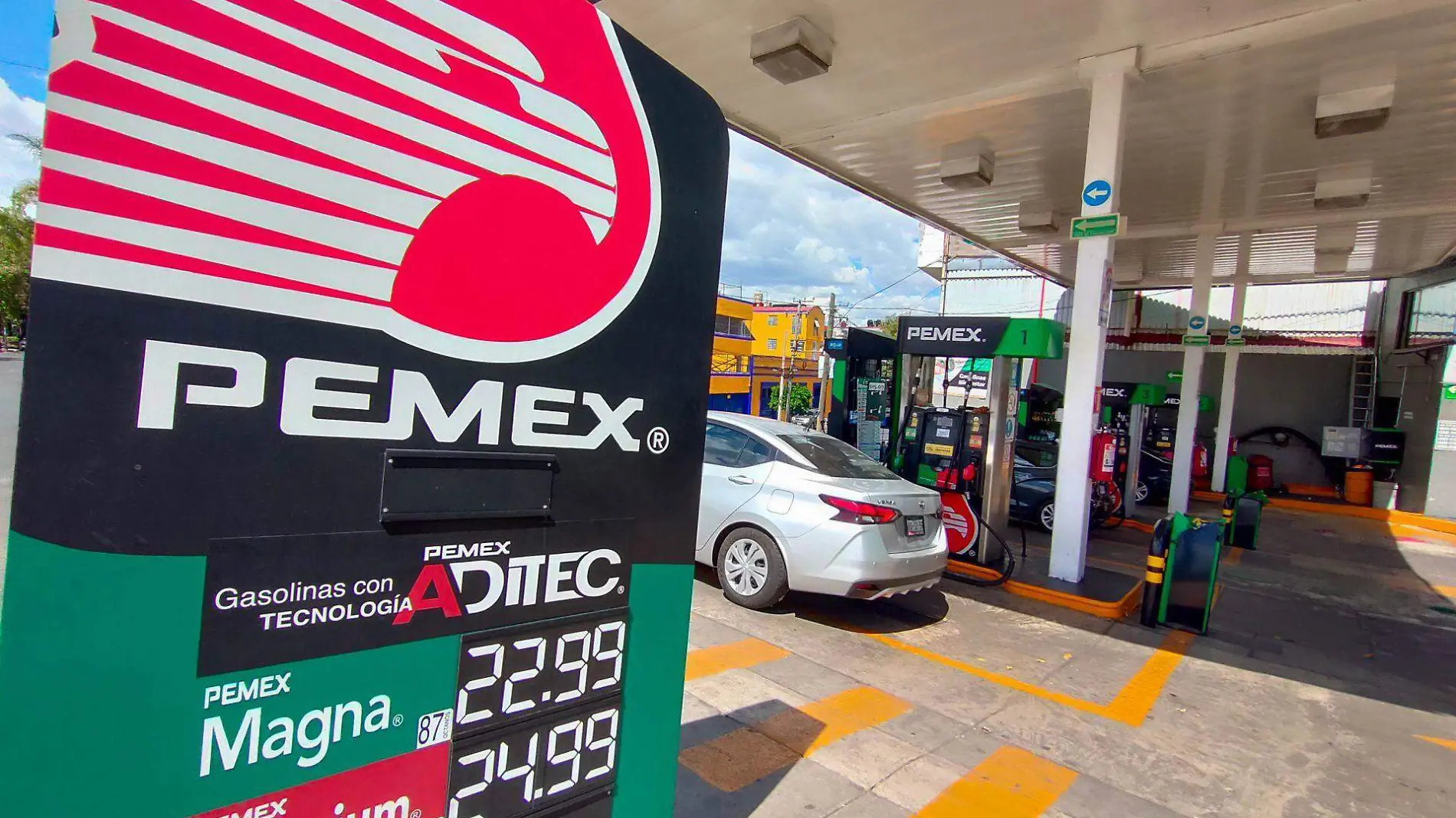 939732_Gasolinera Pemex-1_web